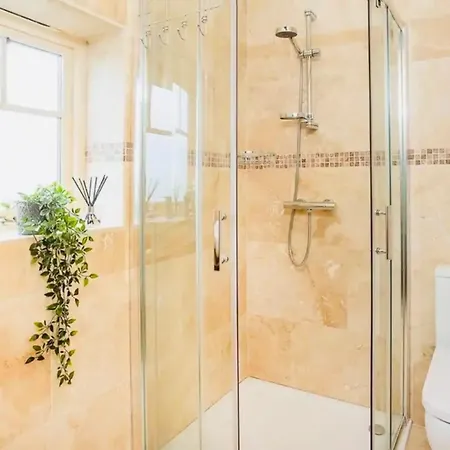 Barn Near With Hot Tub *