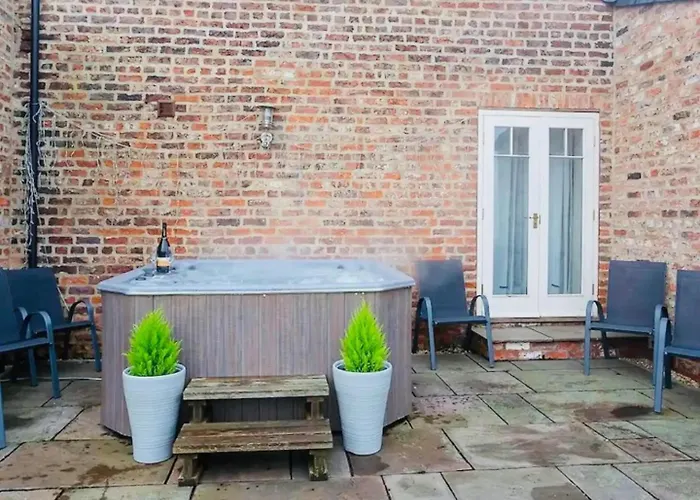 Barn Near With Hot Tub Nyaraló York